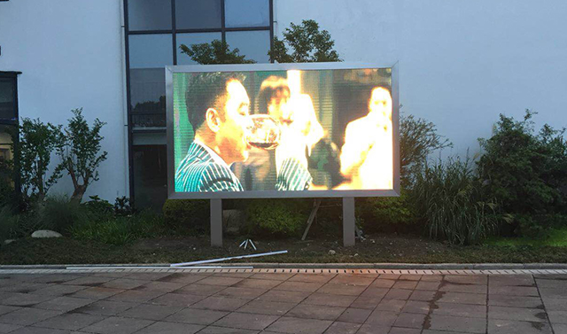 江蘇無錫協(xié)和學(xué)校P6戶外高清LED顯示屏項目由上海智彩科技設(shè)計、安裝