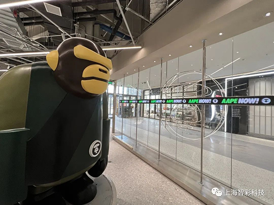 上海松江印象城Aape店鋪LED顯示屏由智彩科技設計、安裝